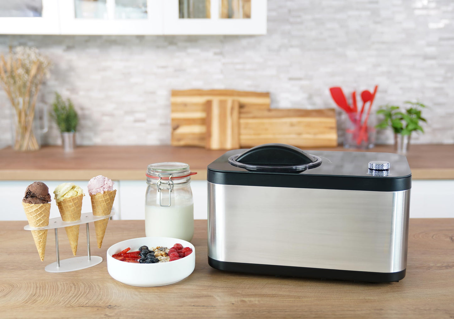 Unold 48826 EVA Eismaschine & Joghurtbereiter, Kompressor, 1,5 L, Eiscreme in ca. 30 Min., mit Timer