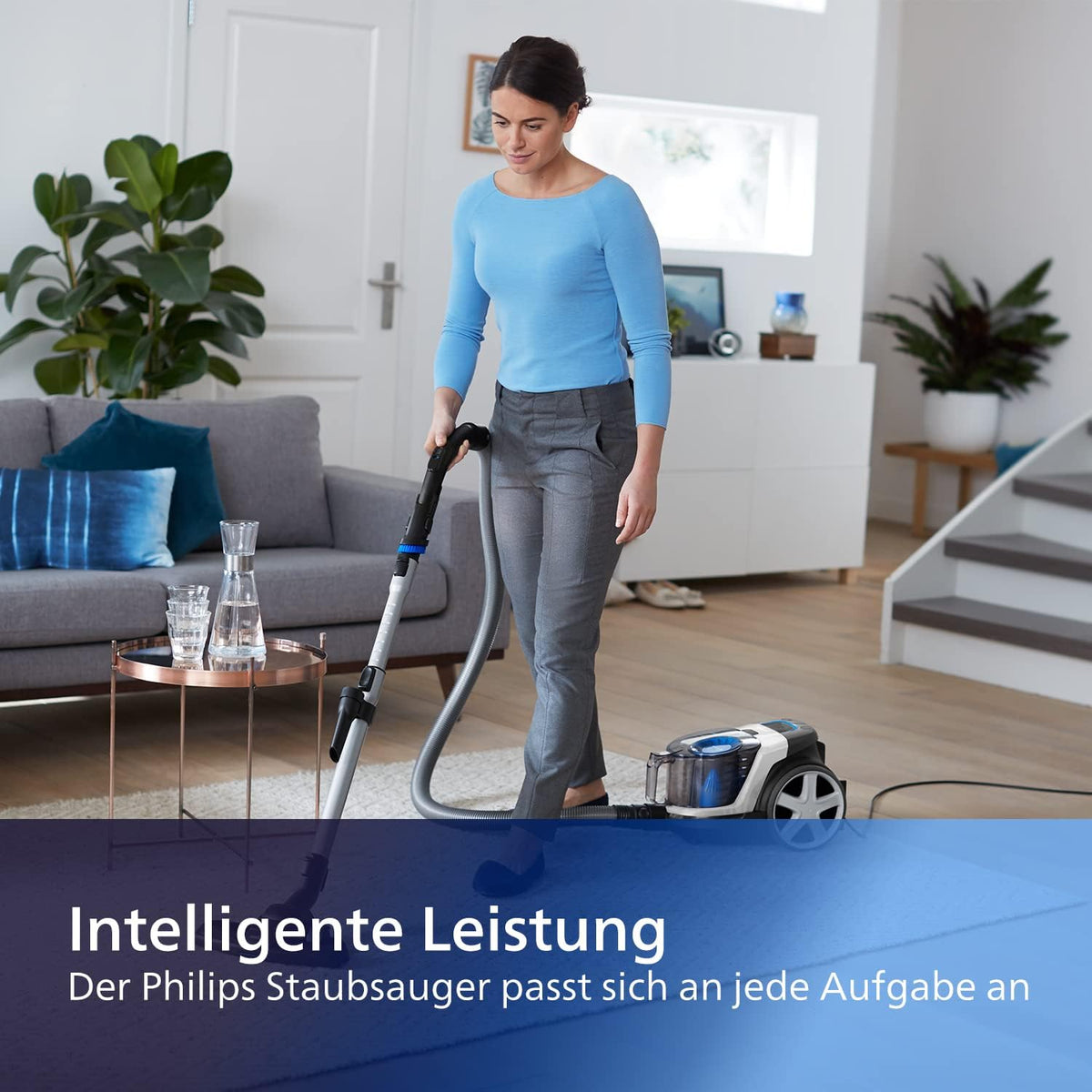 Philips PowerPro Compact Staubsauger – Leicht, Kabellos und Beutellos, 900 W Saugleistung, TriActive Düse Für Hartböden und Teppich, Allergy H13 HEPA-Filter, PowerCyclone 5 Technologie (FC9332/09)
