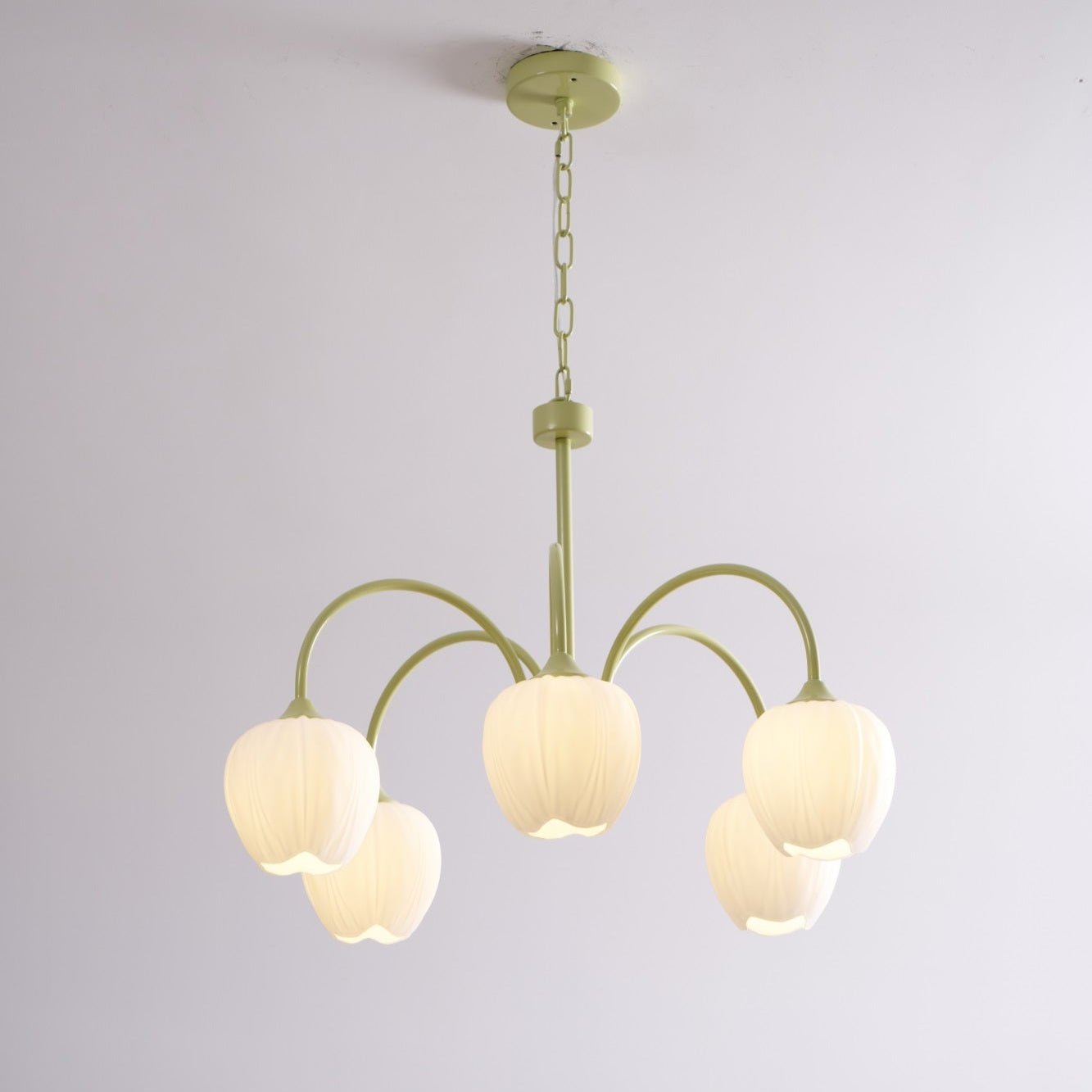 Tulpen-Matcha-Kronleuchter