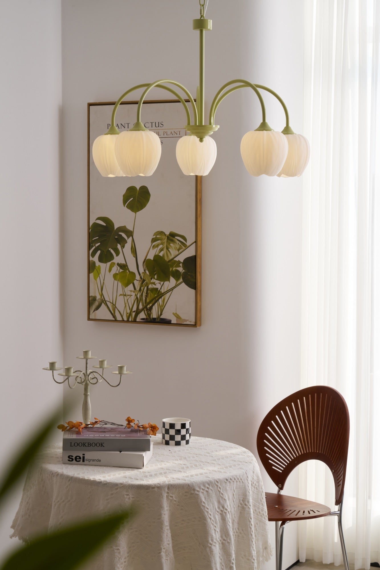 Tulpen-Matcha-Kronleuchter