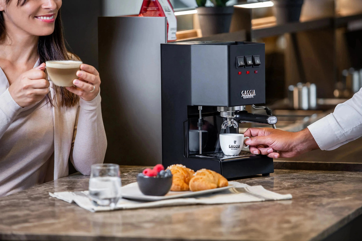 Gaggia Classic 5 Jahre Garantie EVO Pro E24 Schwarz - Kaffeewelt