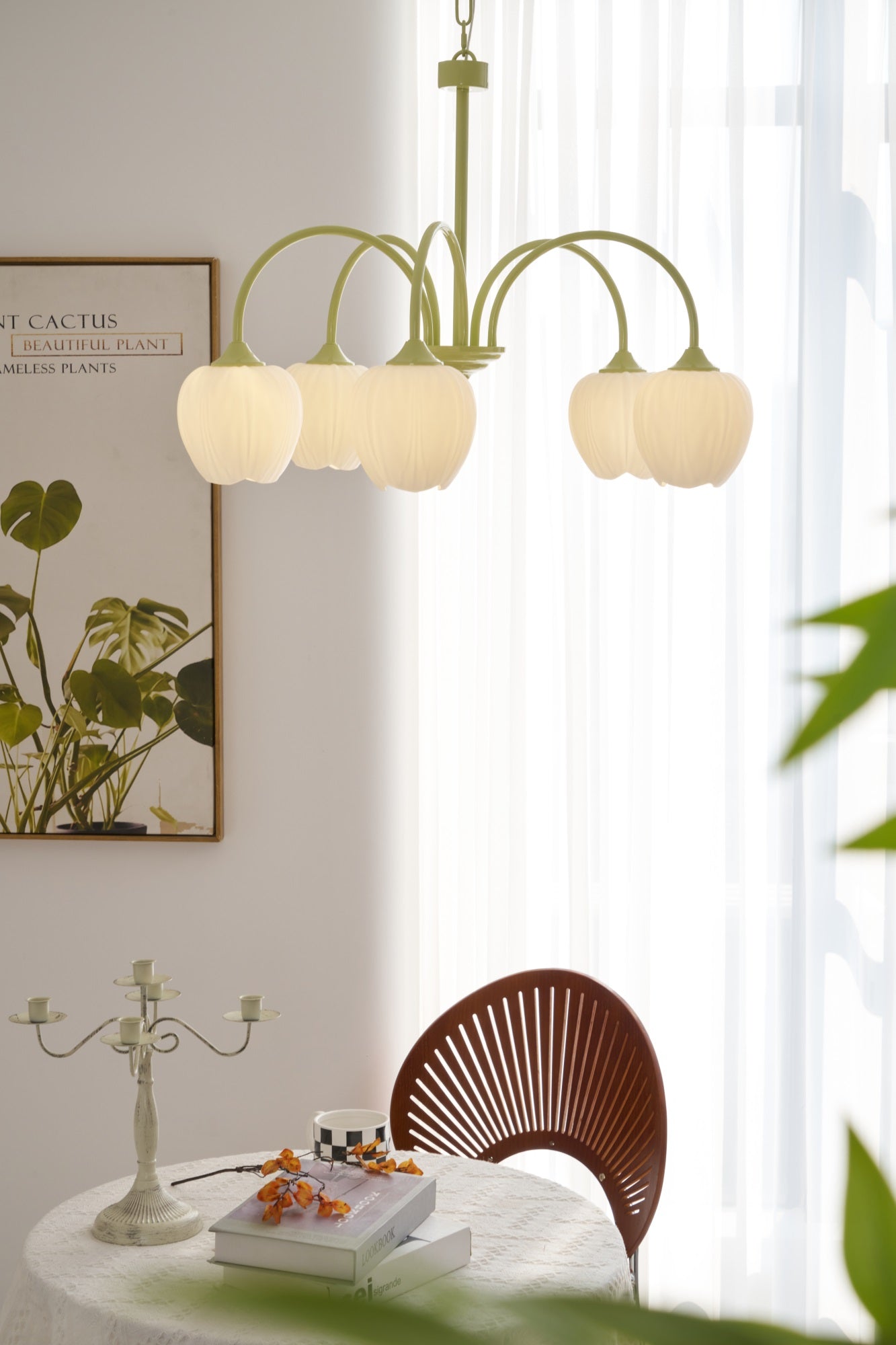 Tulpen-Matcha-Kronleuchter