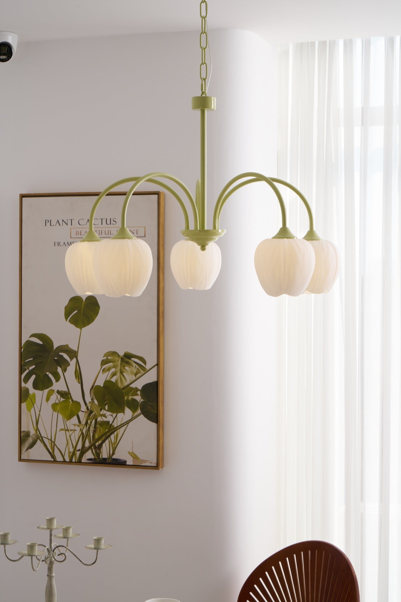 Tulpen-Matcha-Kronleuchter