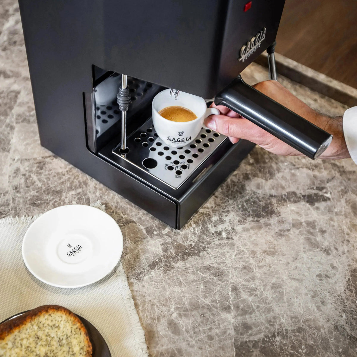 Gaggia Classic 5 Jahre Garantie EVO Pro E24 Schwarz - Kaffeewelt